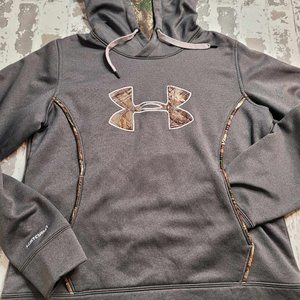 2419 Under Armour Women's Storm Camo Hoodie Size Large‎